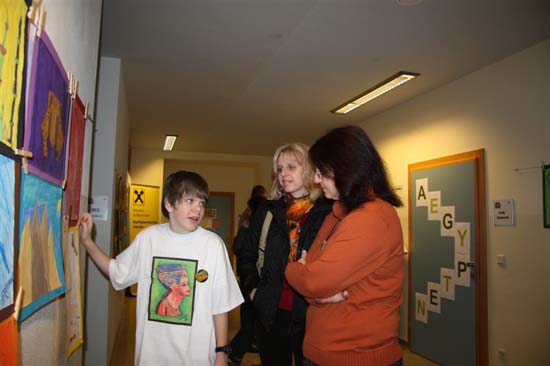 Frau Direktor1