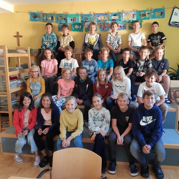 klassenfoto 1b 2223